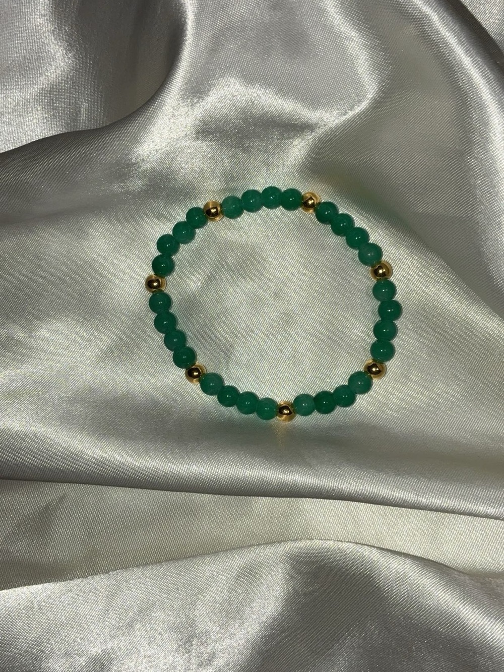 Hand Crafted Green Beaded Bracelet with Gold Accent Beads